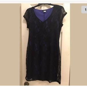 ‼️Bundle & Save‼️ VENUS Lace Dress NWOT Sz M